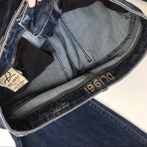 DL1961 WAY Stretch Denim Cindy Slim Boot Jeans 28 - Picture 5 of 7